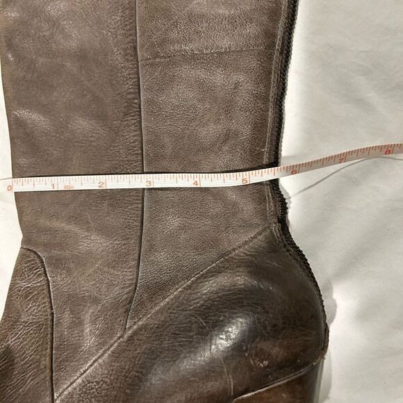 Enzo Angiolini knee high taupe leather boot. Karissa style size 9.5 FUC - Picture 10 of 10